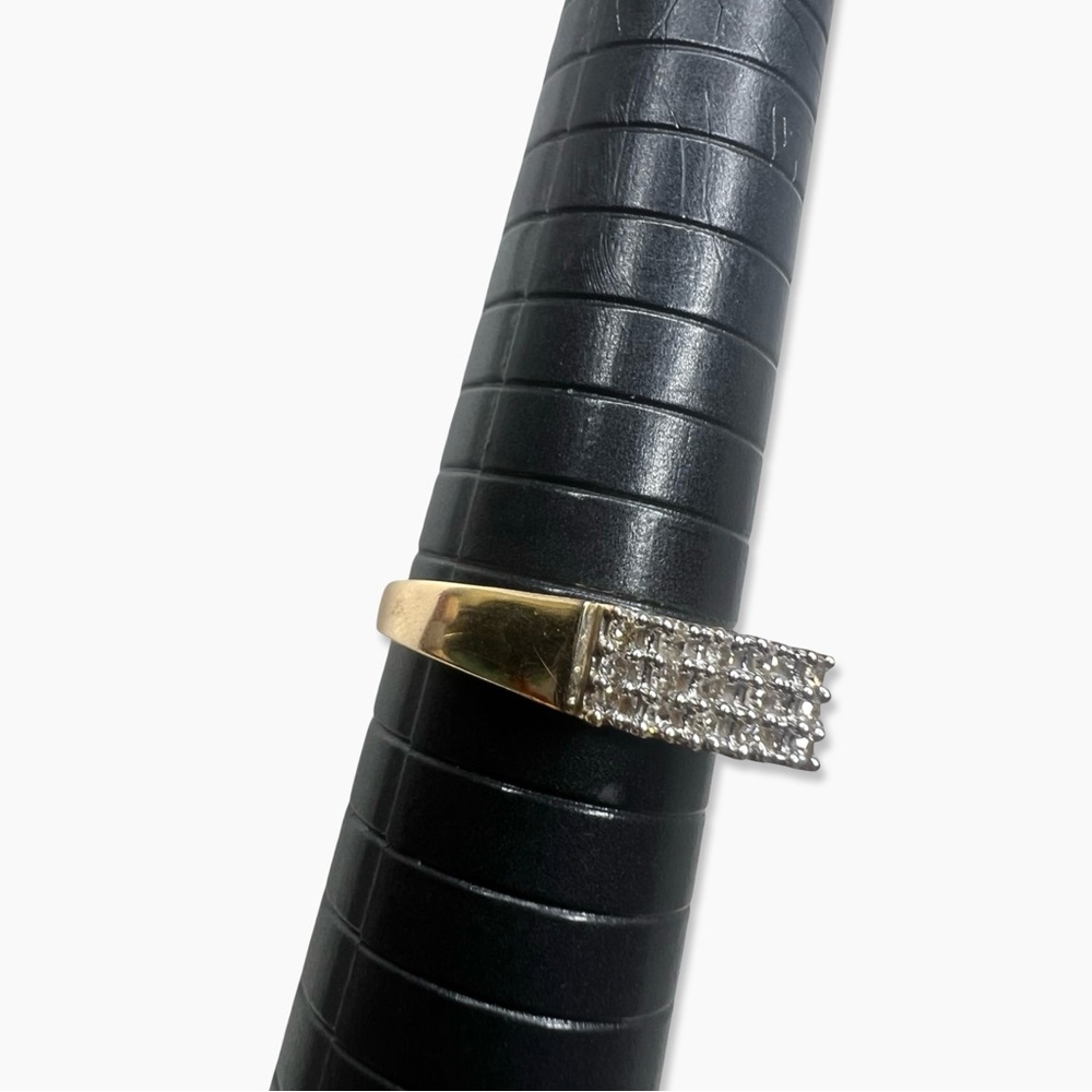 VTG Diamond and Gold Ring 10K Size 7.5 - Picture 6 of 10